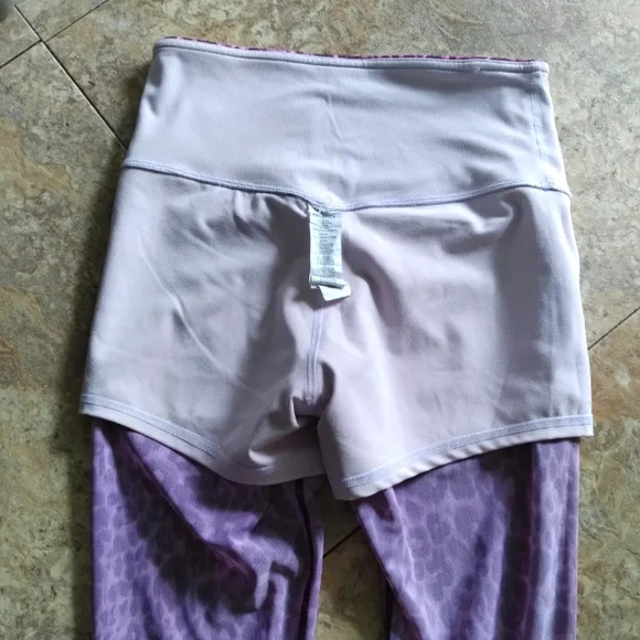 Fabletics High-Waisted Mesh PowerForm leggings, size XS - Picture 7 of 9